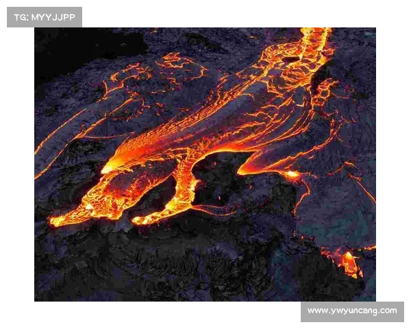 火焰之地的探险揭示神秘火山与炙热熔岩中的未知世界 火焰之地的探险揭示神秘火山与炙热熔岩中的未知世界